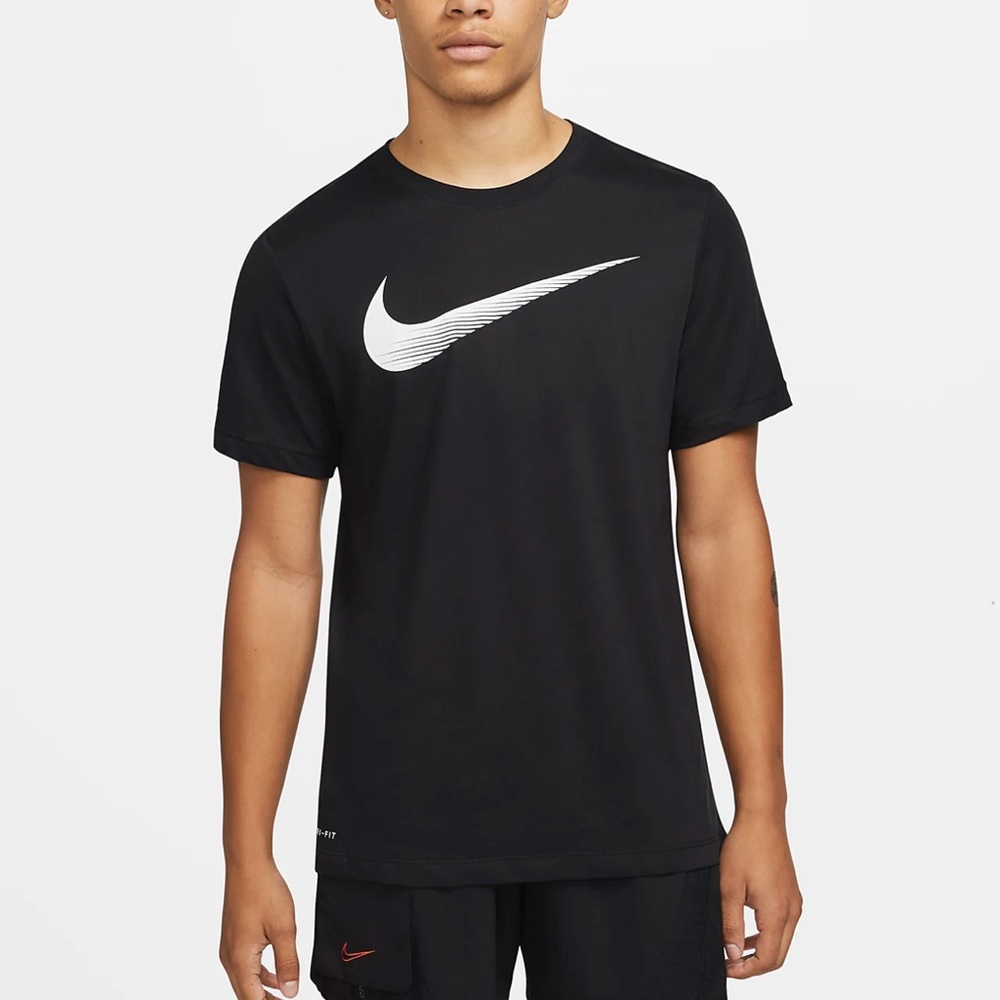 NWT- Nike workout tee